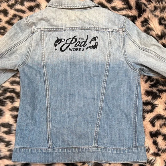 Scarlet Boulevard Light Blue Denim Jacket "The Pod Works" Whale Orca Patchwork - Picture 6 of 9